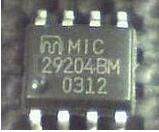 MIC29204BM IC REG LDO 400MA 5V/ADJ 8SOIC