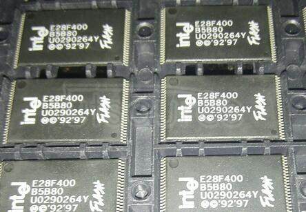 E28F400B5B80 SMART 5 BOOT BLOCK FLASH MEMORY FAMILY 2, 4, 8 MBIT