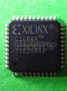 XC2C64A-7VQG44C