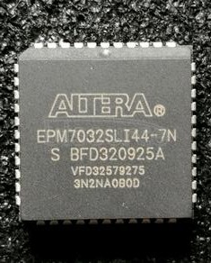 EPM7032SLC44-7